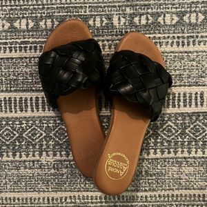 Black sandals